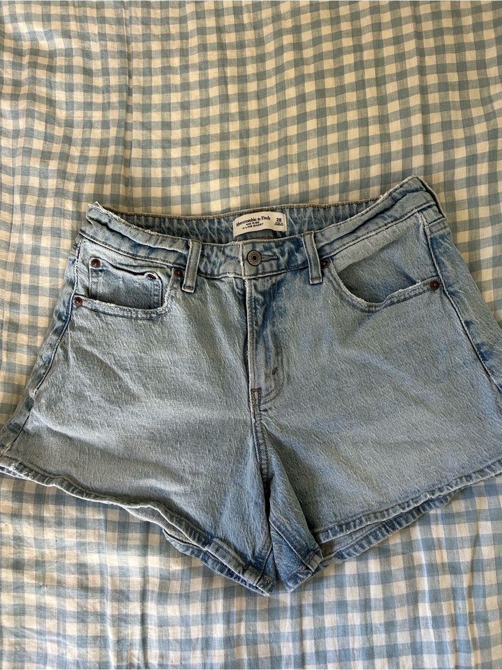 Abercrombie & Fitch Light Wash Denim High-Rise Women's Shorts